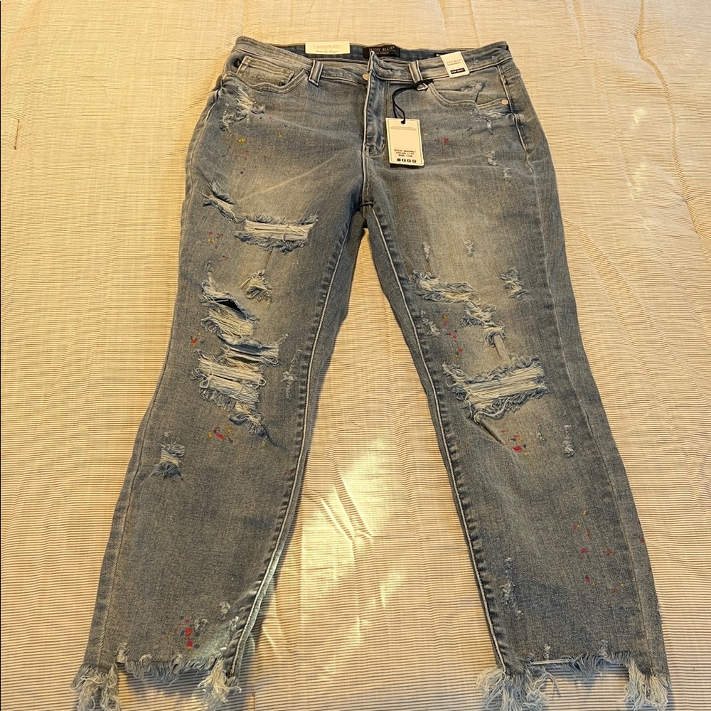 Judy Blue Paint Splatter Cropped Boyfriend Distressed Jeans